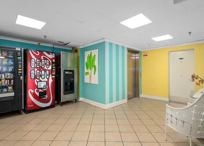 Hotel Cayman