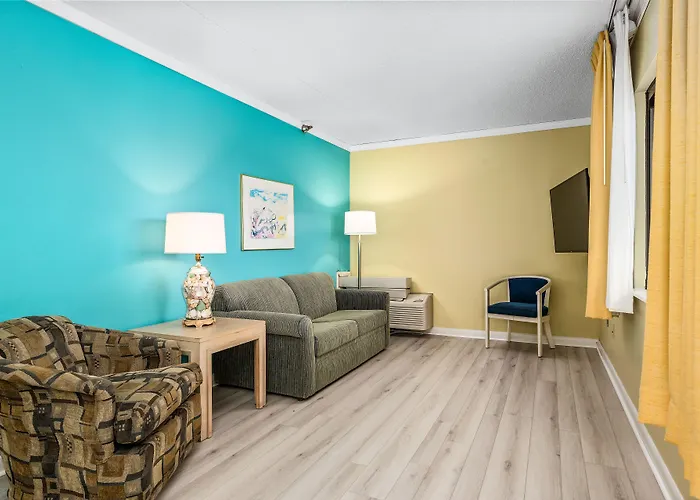 Cayman Hotel 3*