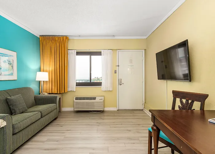 Cayman Hotel 3*